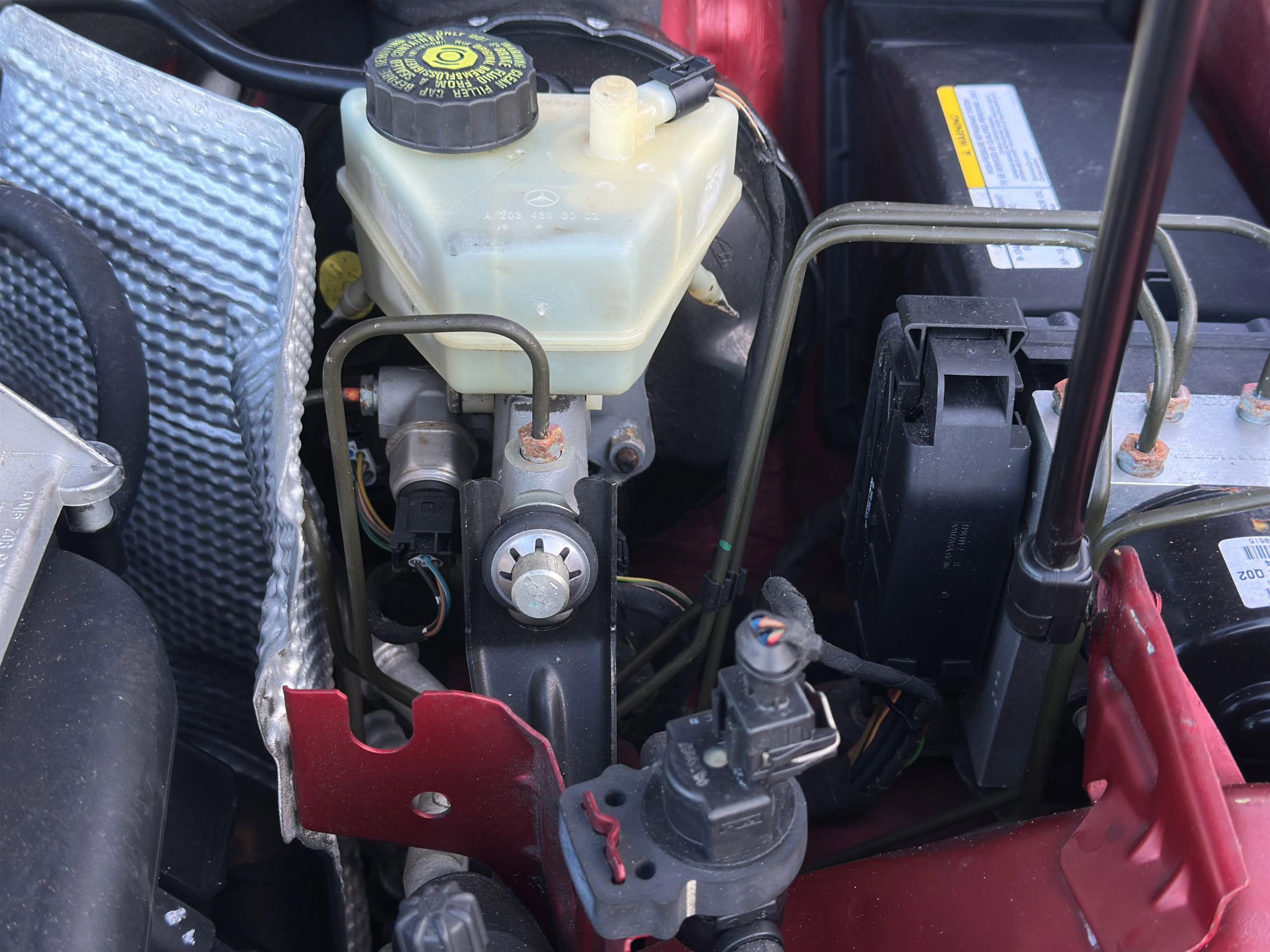 Used 2005 Chrysler Crossfire Limited image 16