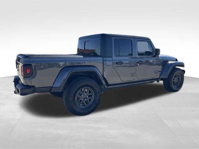 Used 2024 Jeep Gladiator Sport AWD/4WD image 6