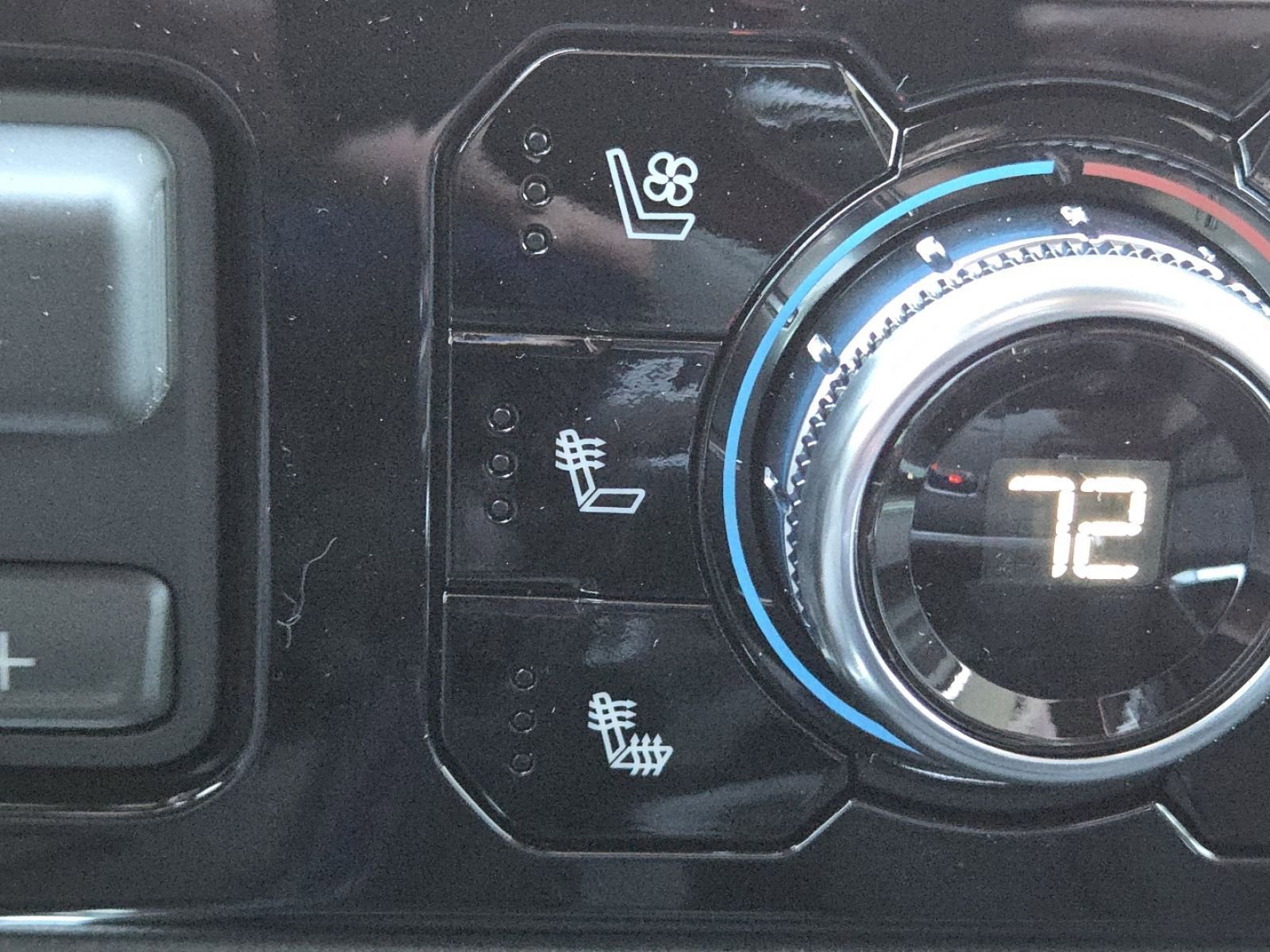 New 2026 GMC Sierra 1500 SLT w/ SLT Premium Plus Package image 9