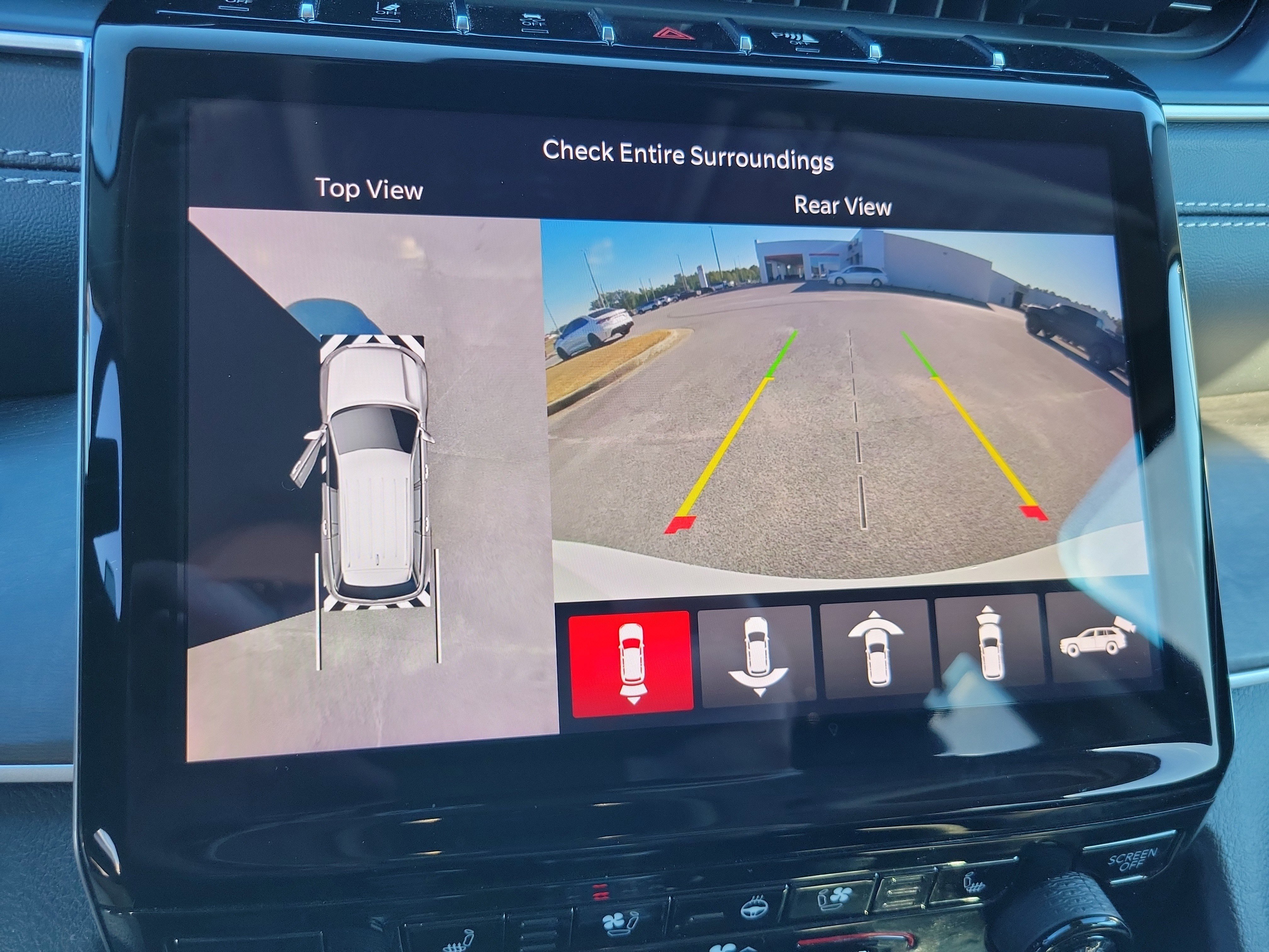 Used 2023 Jeep Grand Cherokee Limited w/ Luxury Tech Group II image 23