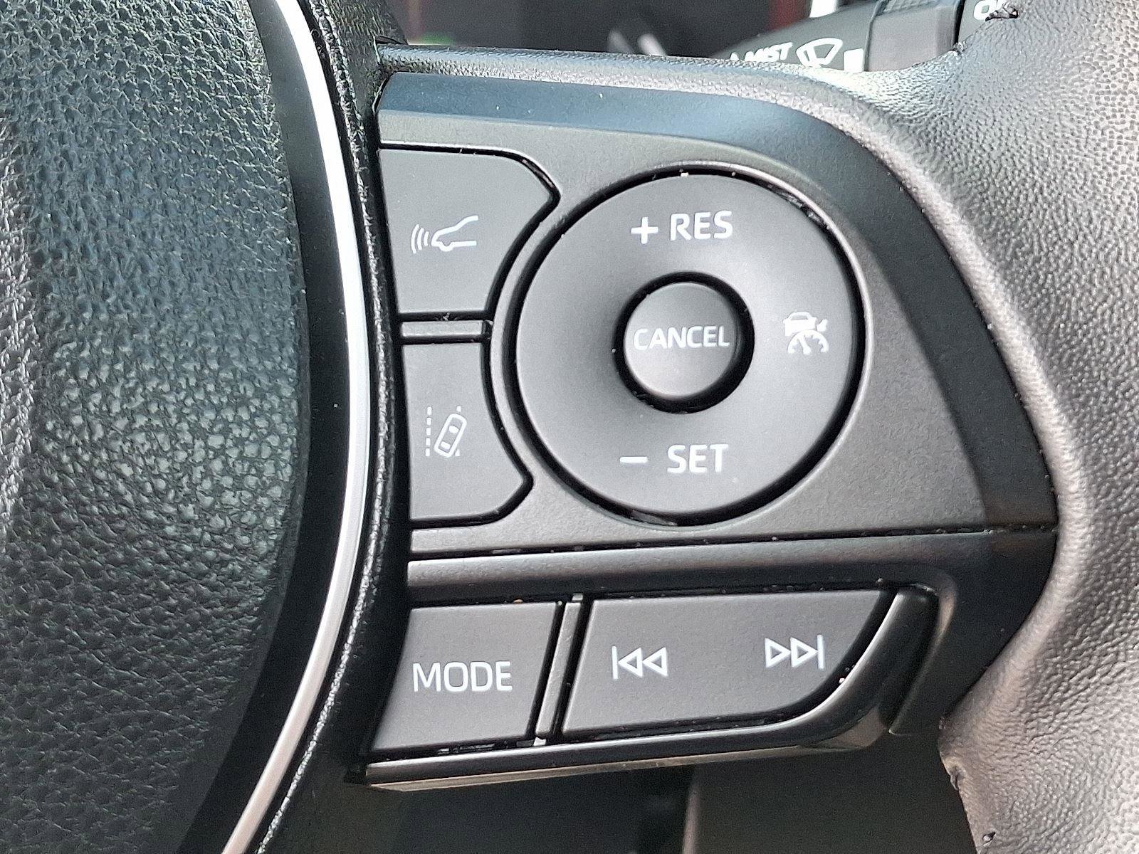 Used 2024 Toyota RAV4 Adventure image 21