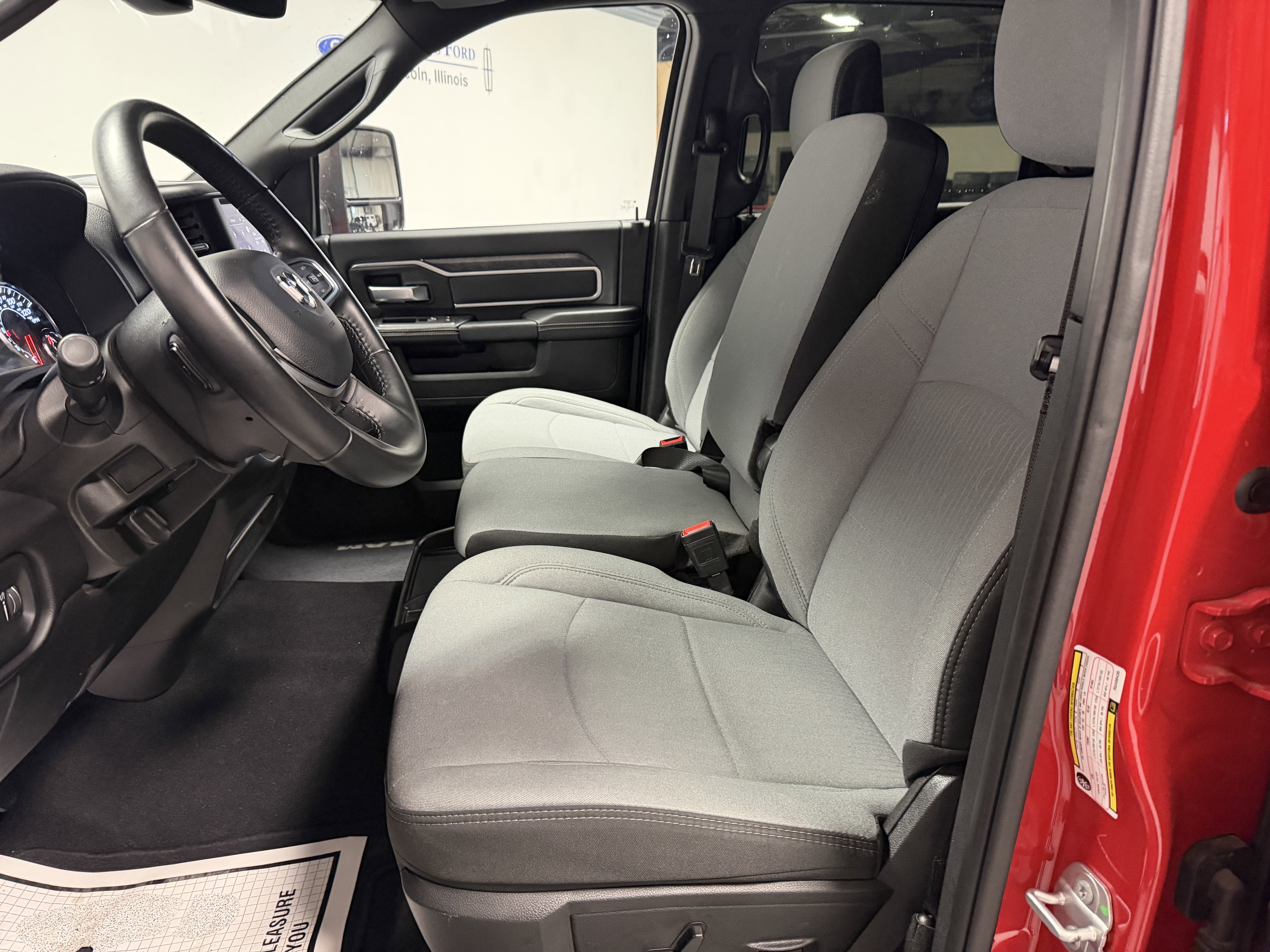 Used 2024 RAM 2500 Big Horn w/ Bed Utility Group image 28