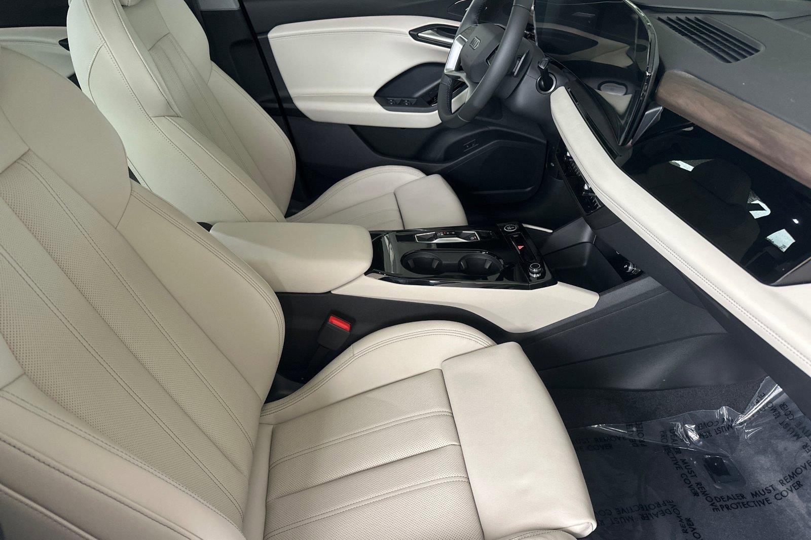 New 2025 Audi Q6 e-tron Premium Plus image 15