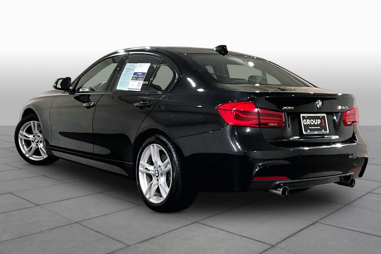 Used 2016 BMW 340i xDrive Sedan AWD/4WD image 11