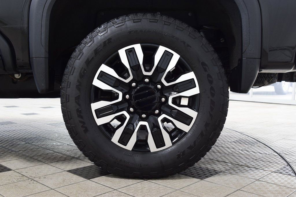 Used 2024 GMC Sierra 3500 Denali Ultimate image 31