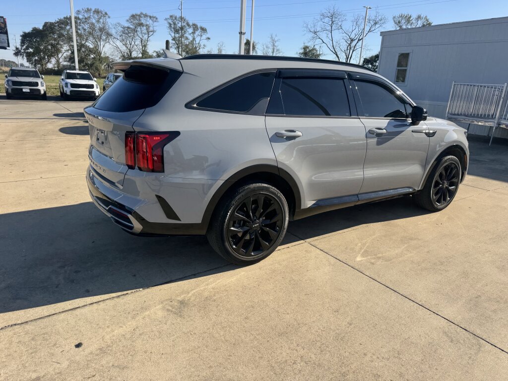 Used 2022 Kia Sorento SX image 16
