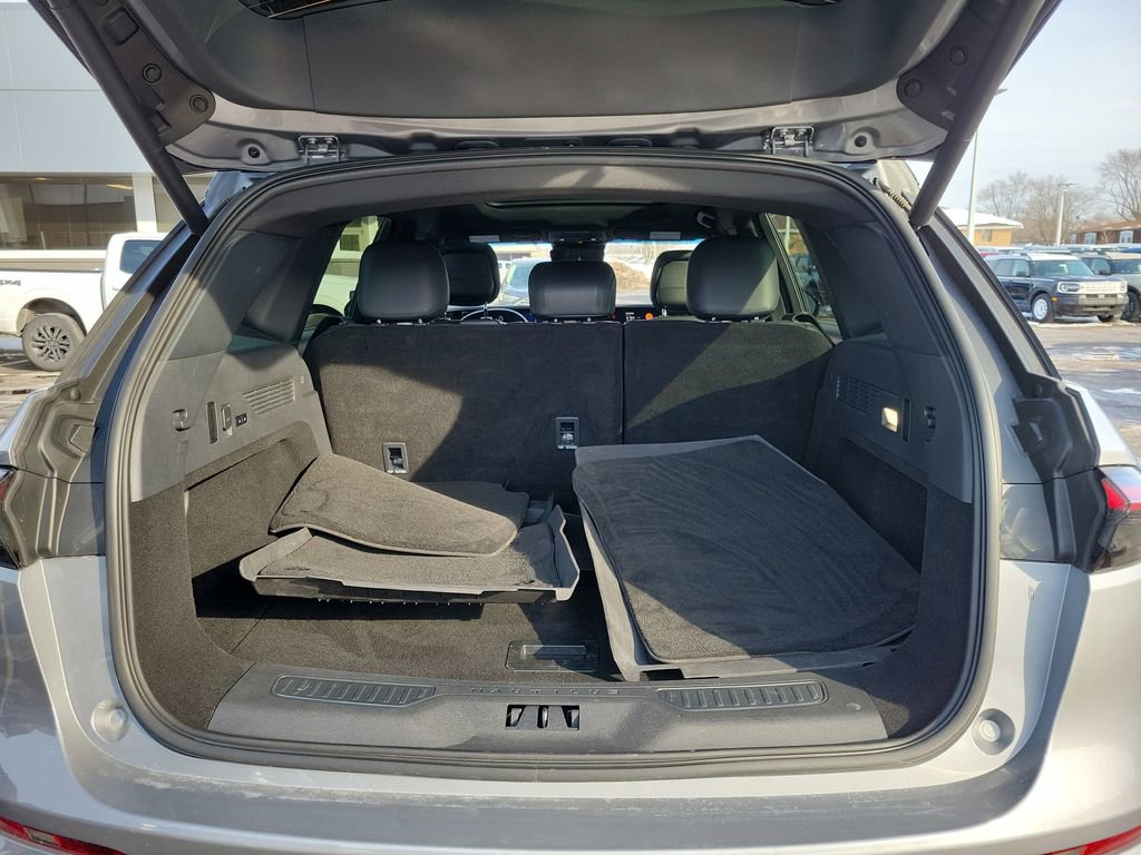 Certified 2024 Lincoln Nautilus Reserve w/ Equipment Group 202A image 10