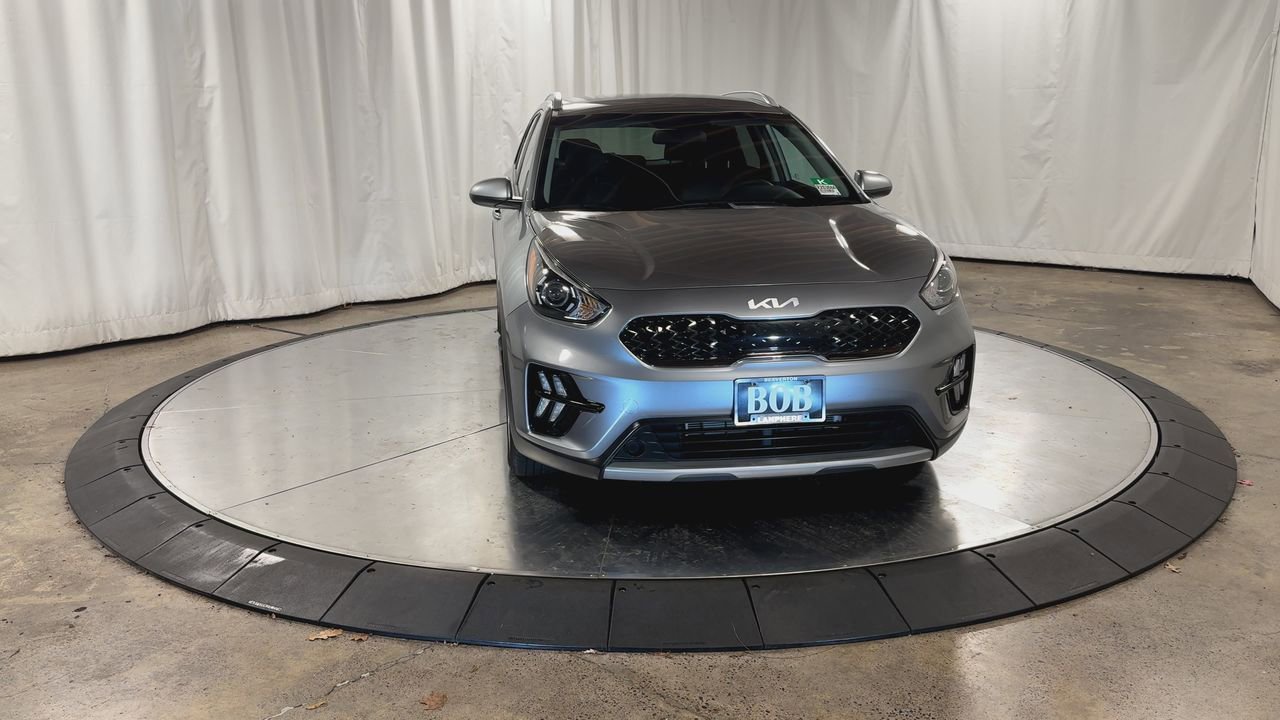 Certified 2022 Kia Niro LX image 4