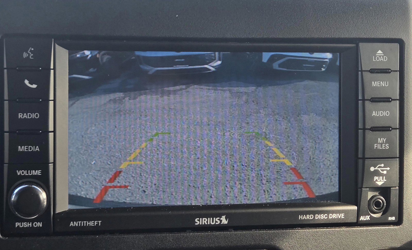 Used 2018 Jeep Wrangler Unlimited Rubicon w/ Connectivity Group image 24