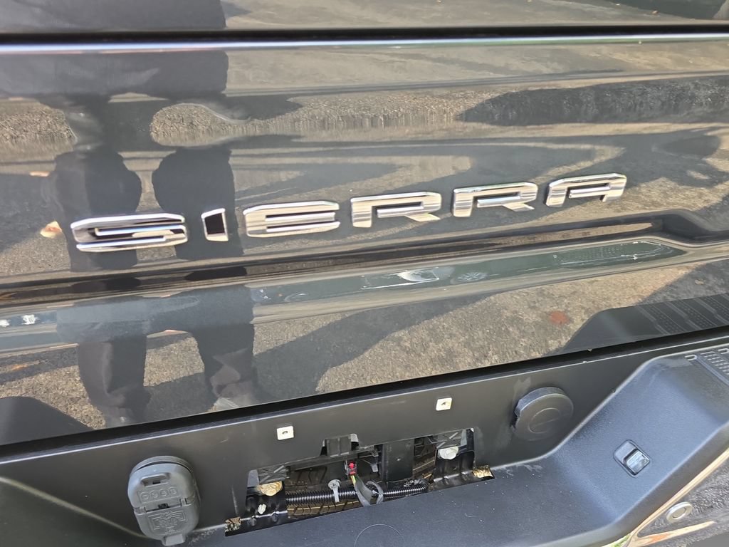 Used 2020 GMC Sierra 1500 SLT w/ SLT Premium Plus Package AWD/4WD image 16