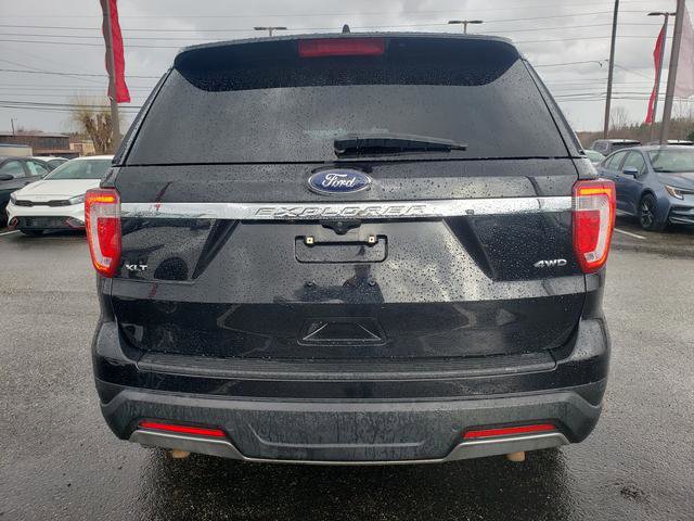 Used 2019 Ford Explorer XLT image 4