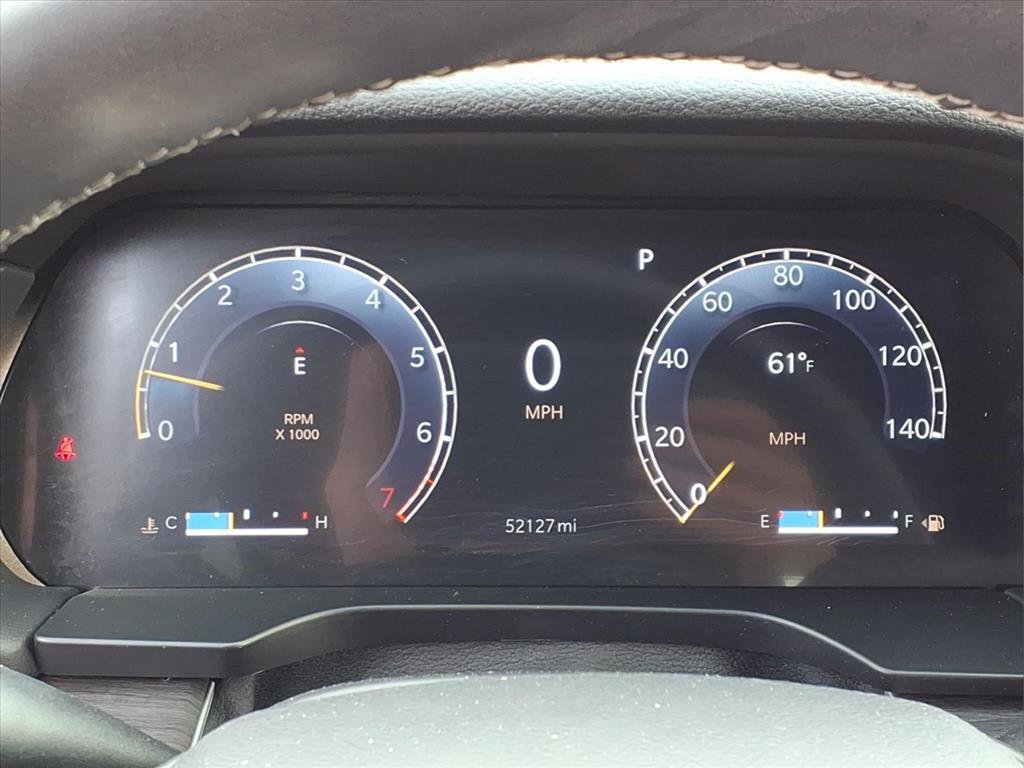 Used 2023 Jeep Grand Cherokee L Limited w/ Black Appearance Package image 31