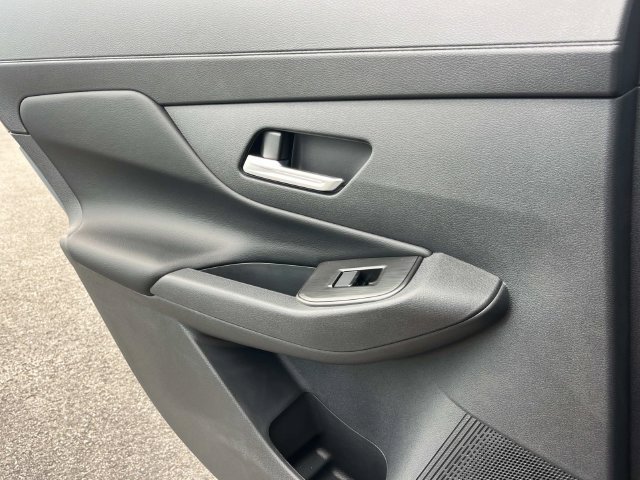 New 2026 Nissan Sentra SR w/ SR Premium Package FWD image 18