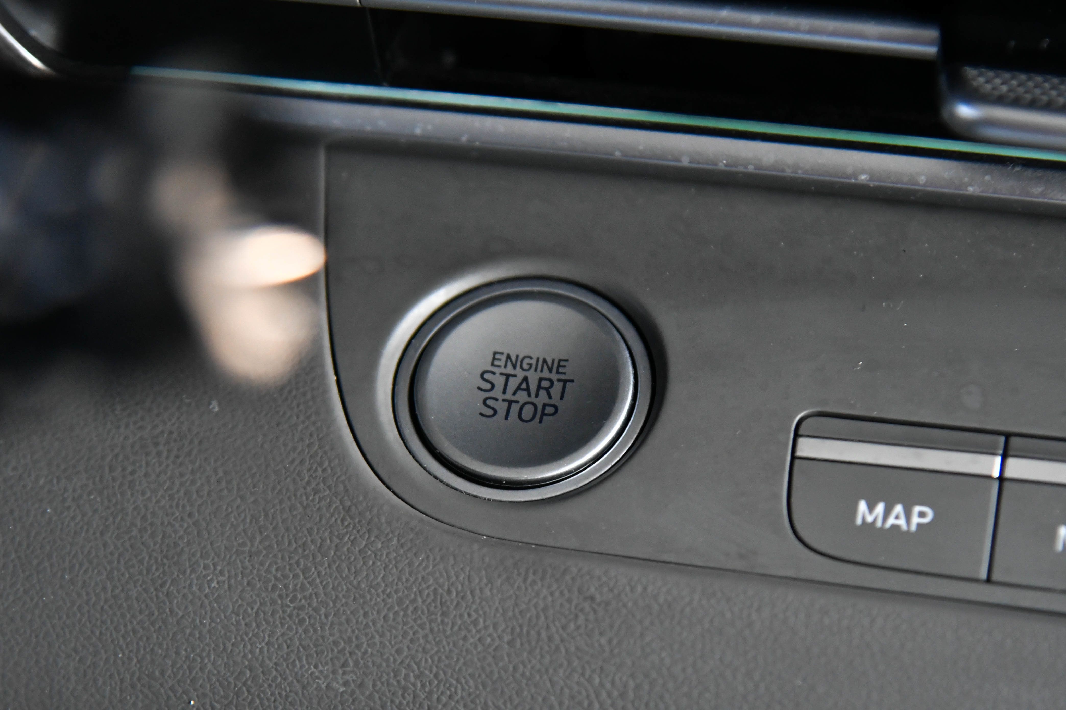 Used 2024 Hyundai Elantra SEL image 28
