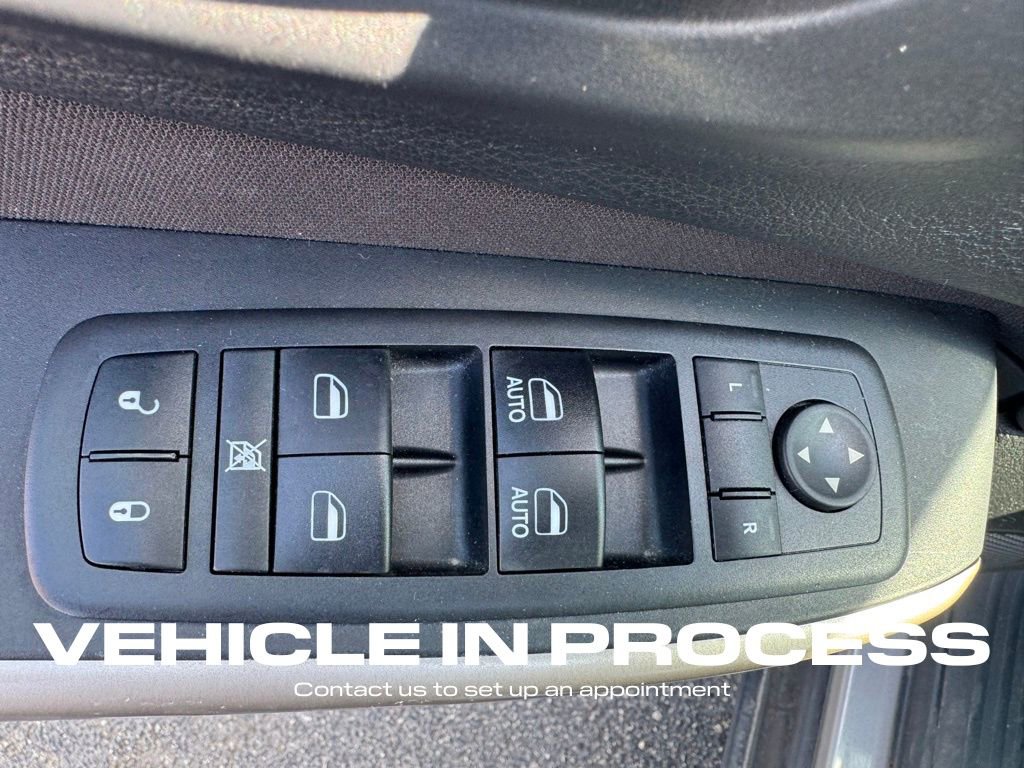 Used 2017 Jeep Cherokee Latitude w/ Safety/Convenience Group image 12