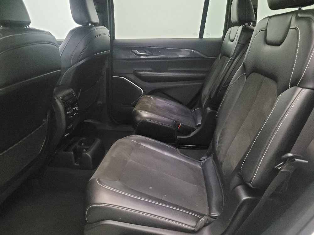 Used 2022 Jeep Grand Cherokee L Laredo image 18