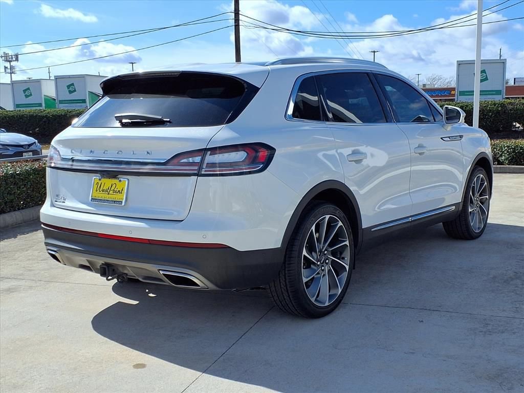 Used 2022 Lincoln Nautilus Reserve w/ Equipment Group 202A AWD/4WD image 2