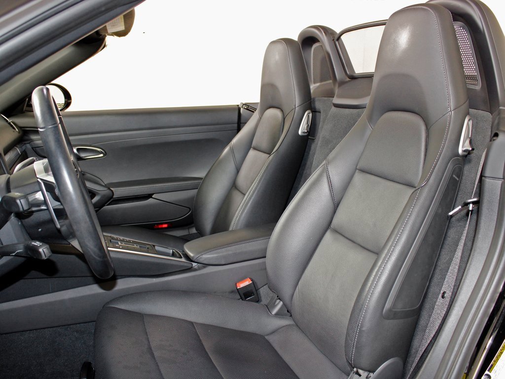 Used 2021 Porsche 718 Boxster S image 5