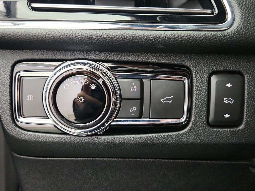 Used 2020 Lincoln Navigator L Reserve w/ Equipment Group 208A Reserve AWD/4WD image 24
