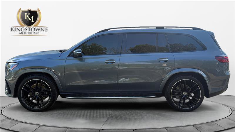Used 2024 Mercedes-Benz GLS 450 4MATIC image 2