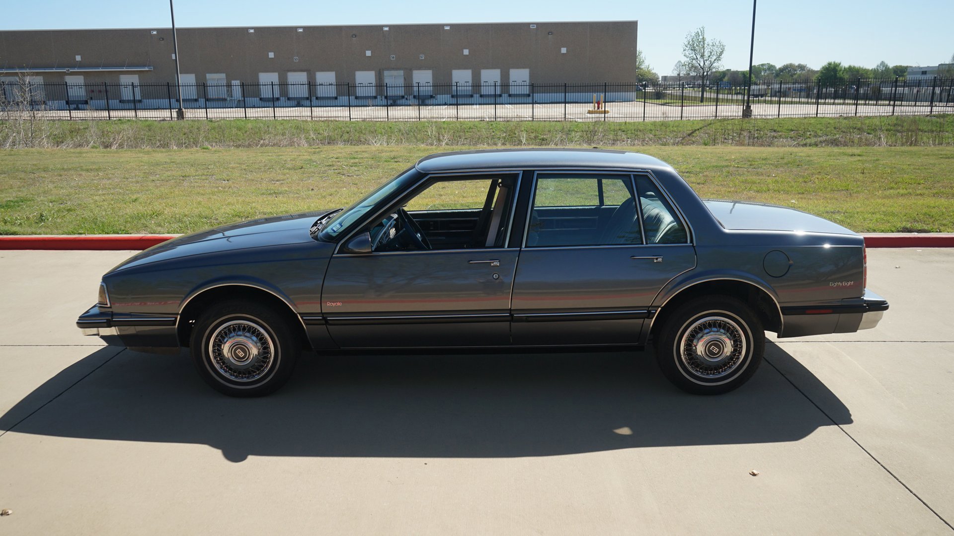 Used 1989 Oldsmobile 88 Royale image 5