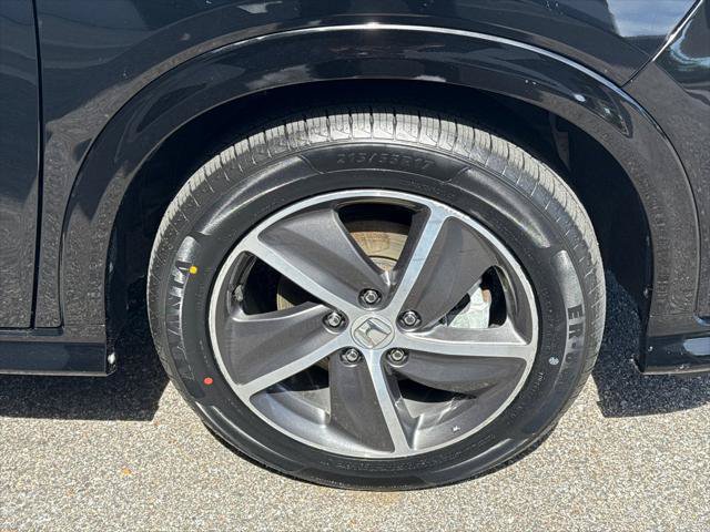 Used 2020 Honda HR-V Touring image 12