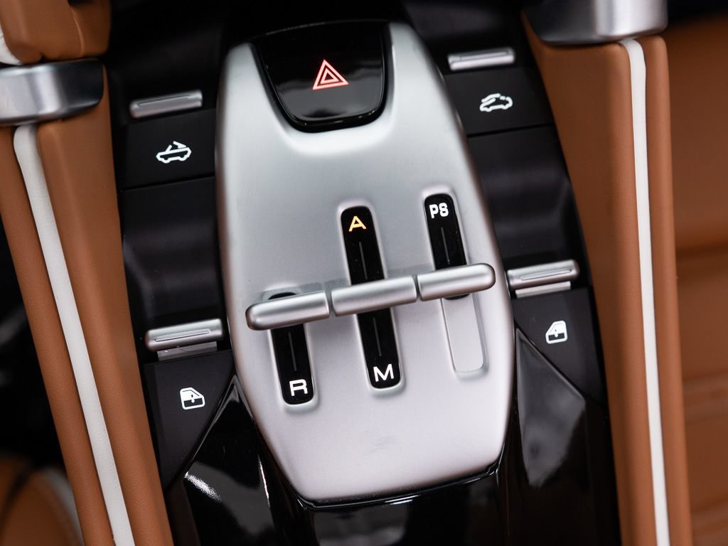 Used 2025 Ferrari Roma Spider RWD image 35
