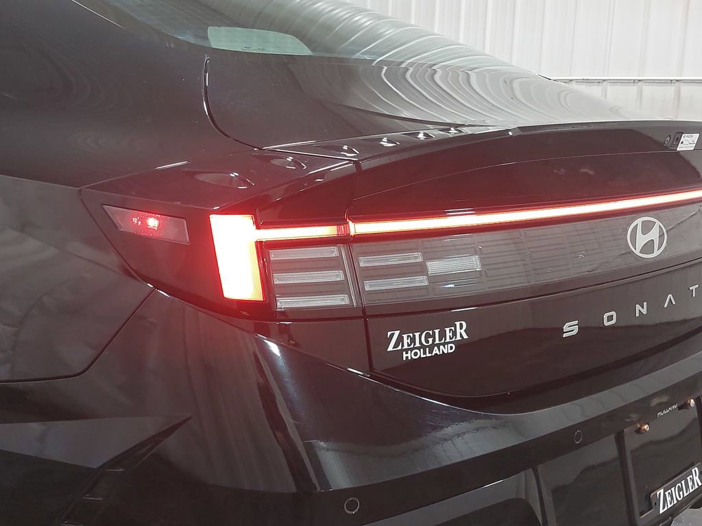 Used 2025 Hyundai Sonata Limited image 49