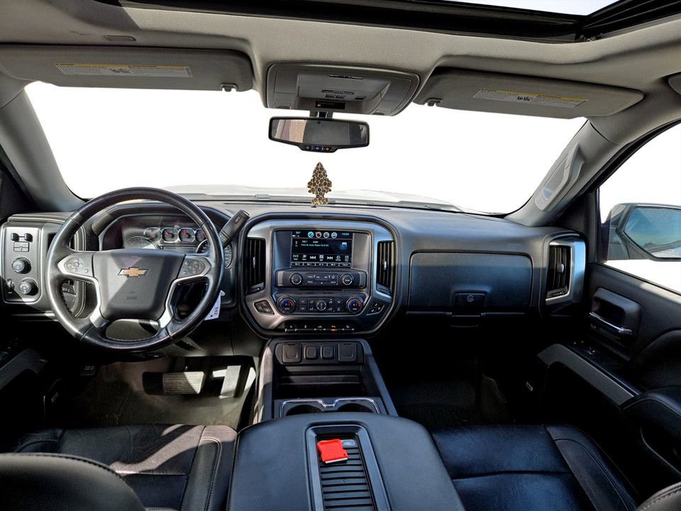 Used 2018 Chevrolet Silverado 1500 LTZ Z71 w/ Redline Edition image 13