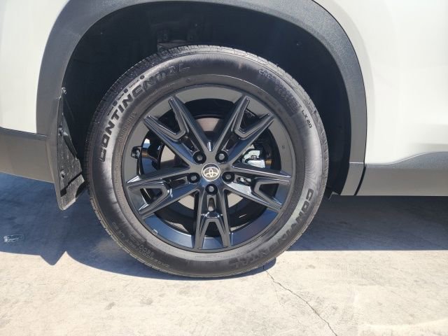 Used 2025 Toyota Grand Highlander FWD image 14