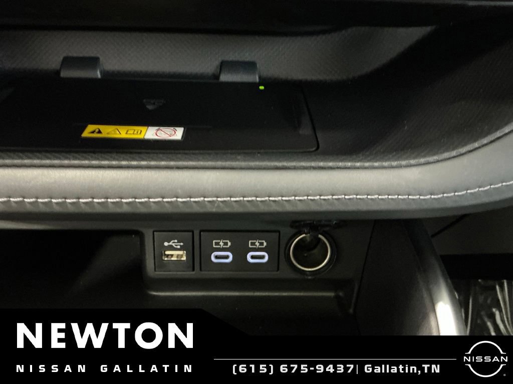 Used 2023 Toyota Highlander Platinum AWD/4WD image 43