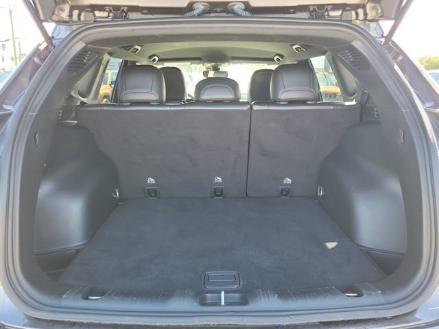 Used 2023 Jeep Compass Limited AWD/4WD image 9