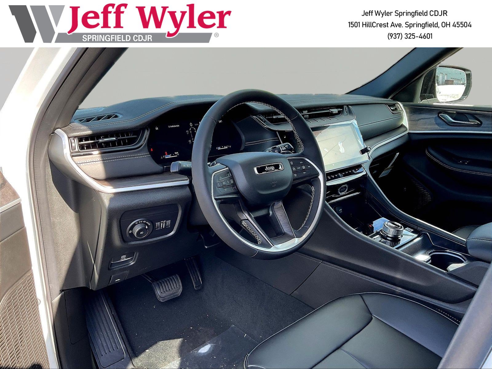 New 2027 Jeep Grand Cherokee L Limited w/ Limited Altitude Package AWD/4WD image 17