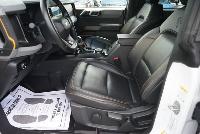 Certified 2023 Ford Bronco Badlands w/ Sasquatch Package AWD/4WD image 9