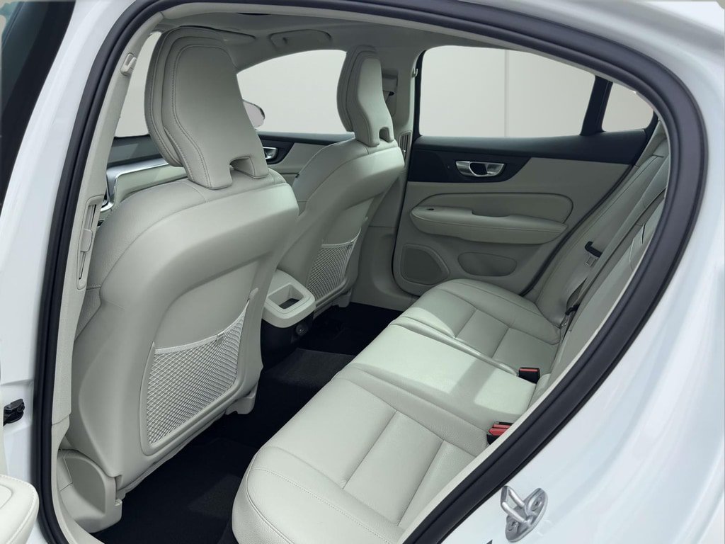 Used 2024 Volvo S60 B5 Core FWD image 14