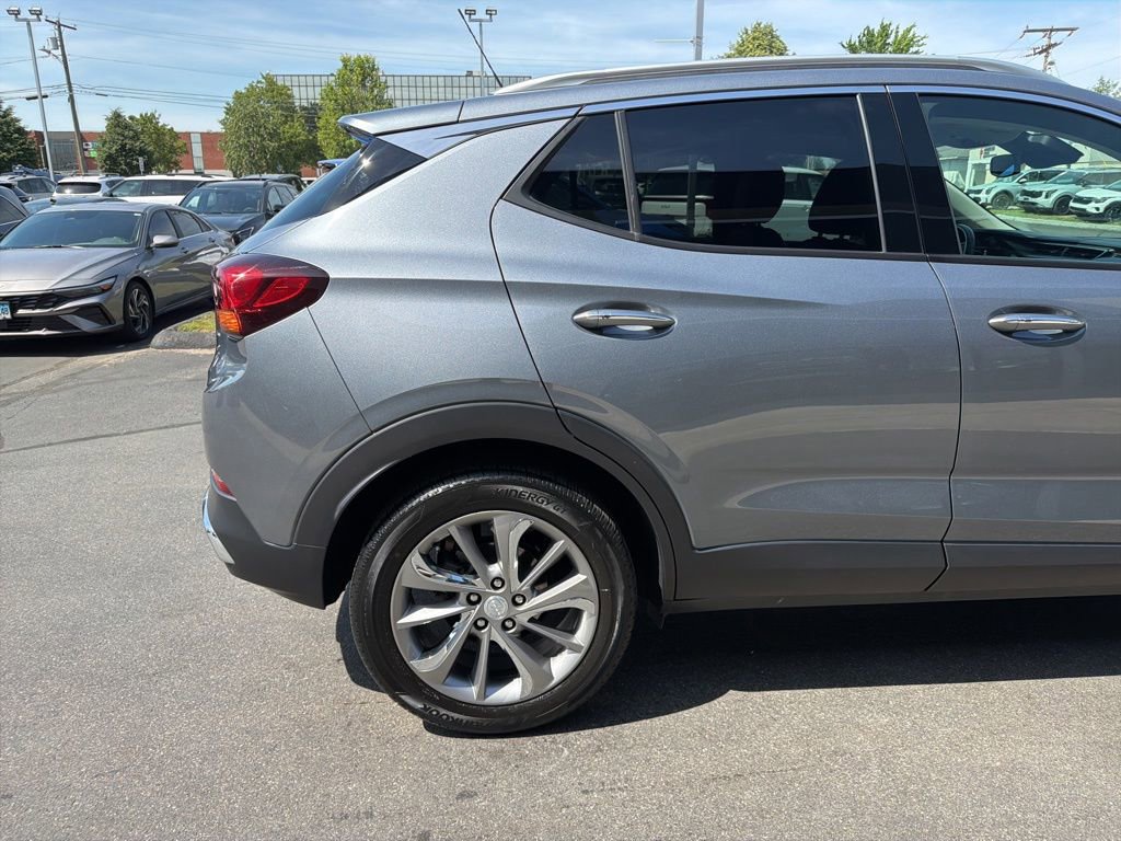Used 2022 Buick Encore GX Essence w/ Experience Buick Package AWD/4WD image 7