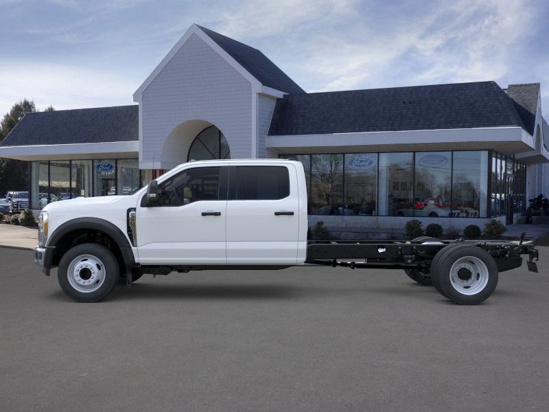 New 2025 Ford F450 XL w/ XL Chrome Package image 3