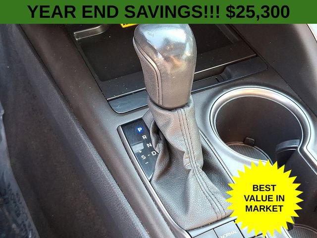 Used 2022 Toyota Camry XSE image 17