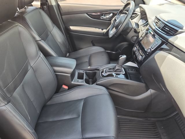 Used 2022 Nissan Rogue Sport SL AWD/4WD image 19