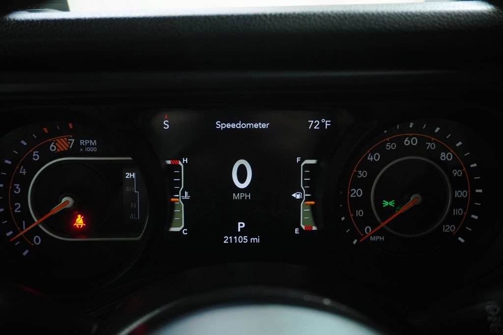 Used 2024 Jeep Wrangler Unlimited Sport AWD/4WD image 25