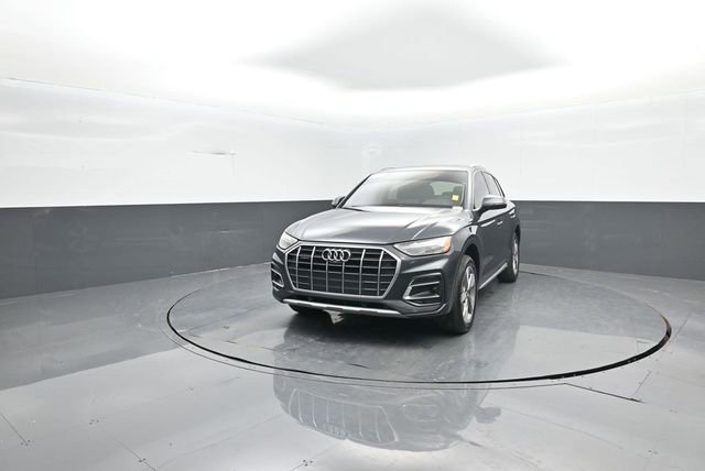 Used 2023 Audi Q5 2.0T Premium Plus w/ Premium Plus Package image 3