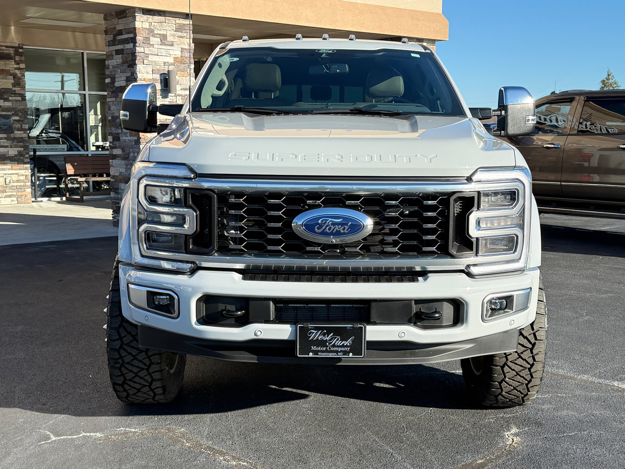 Used 2025 Ford F450 Platinum w/ Platinum Plus Package image 6