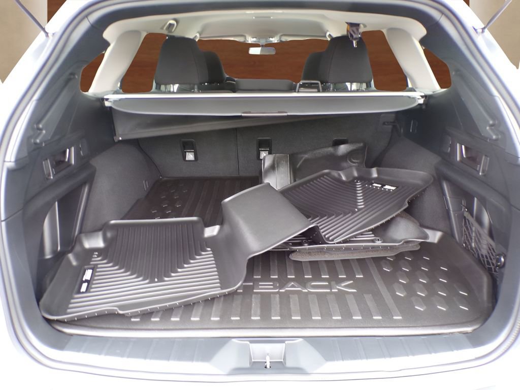 Used 2023 Subaru Outback Premium image 13