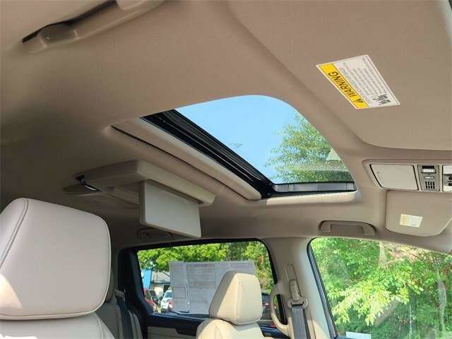 Used 2024 Honda Odyssey Touring image 12