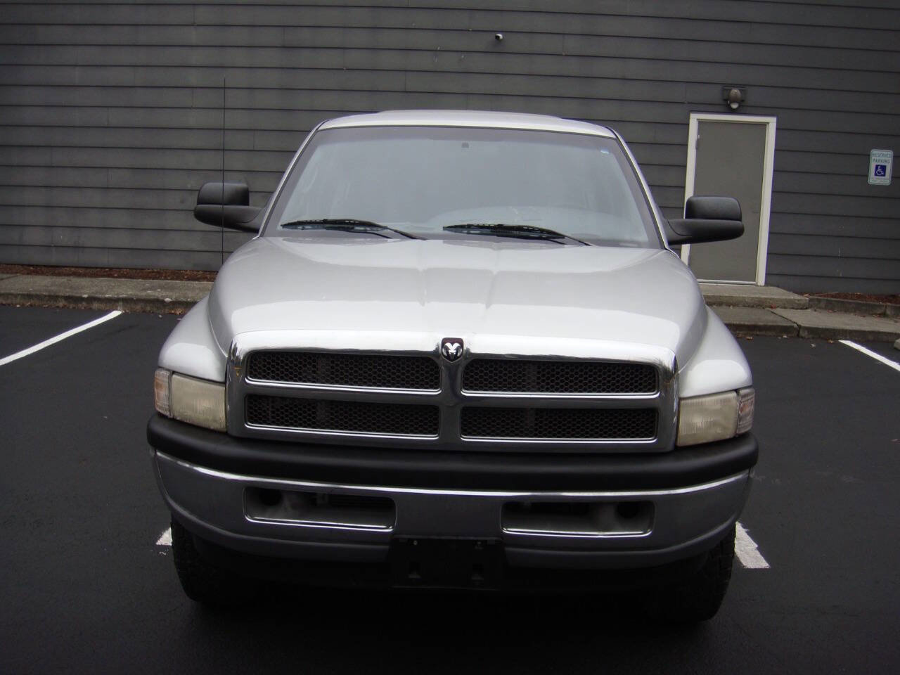 Used 2001 Dodge Ram 2500 Truck 4x4 Quad Cab image 3