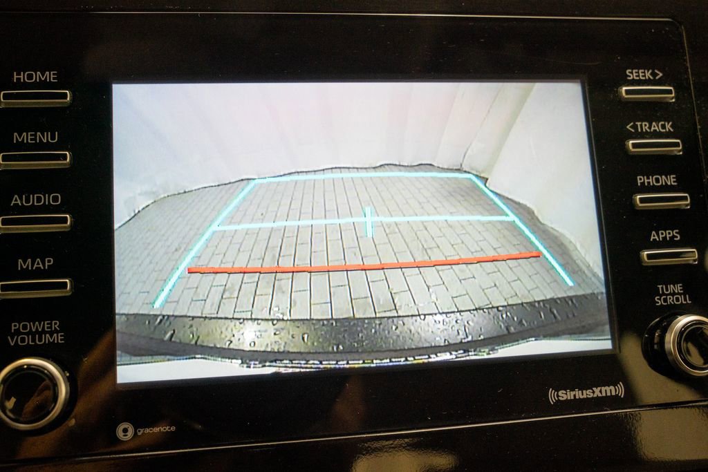 Used 2024 Toyota Camry SE image 12