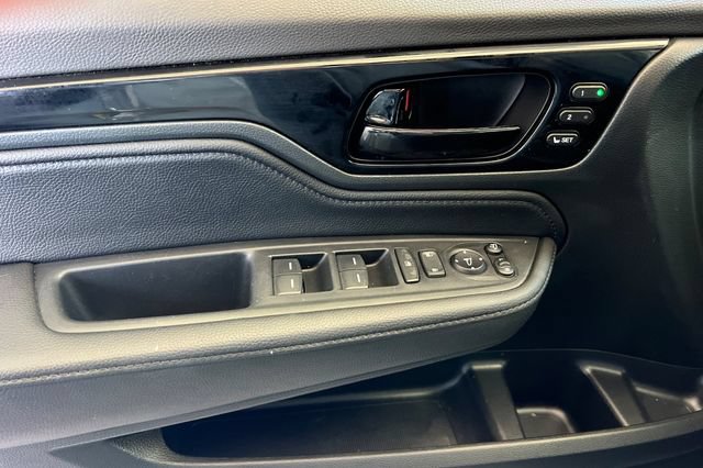 Used 2024 Honda Odyssey Elite image 11