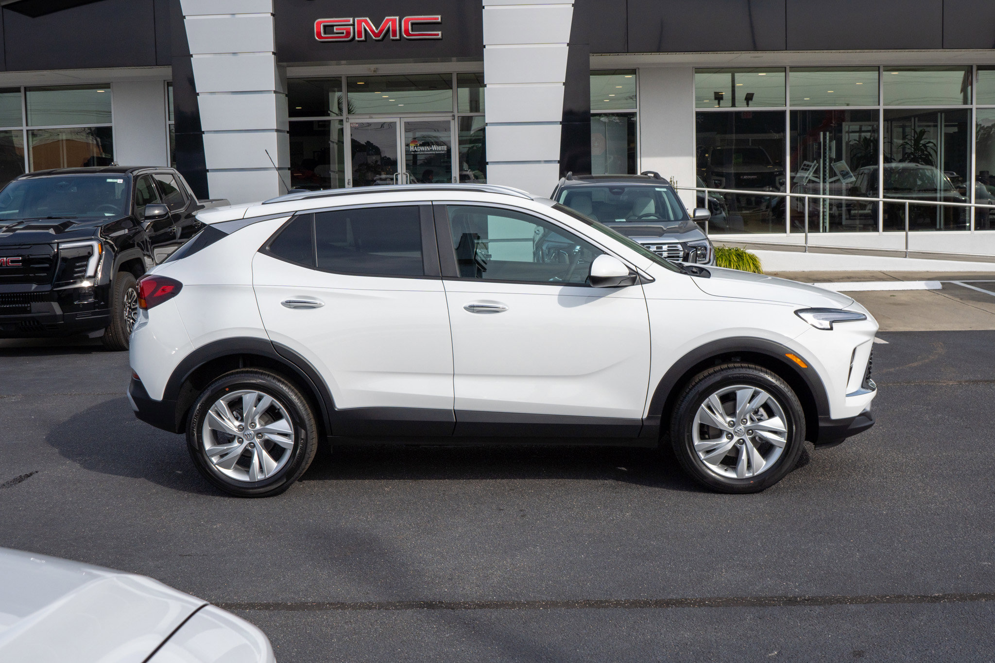 New 2026 Buick Encore GX Preferred w/ Comfort Package image 2