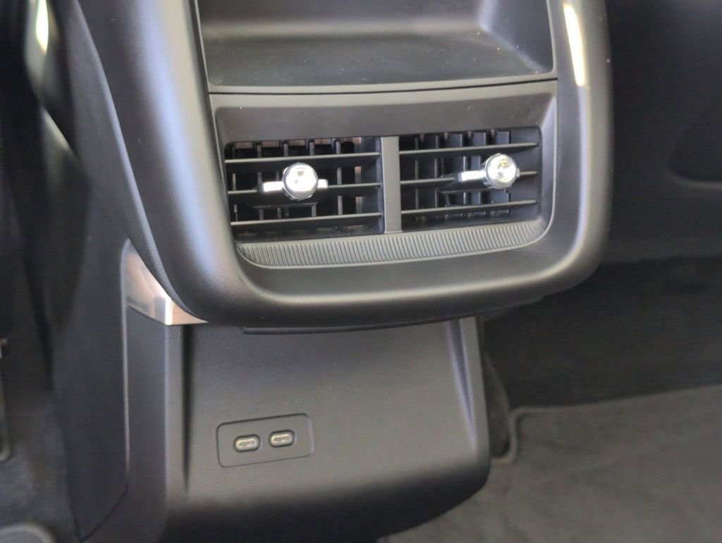 Certified 2024 Cadillac Lyriq Tech w/ Driver Assist Package image 24