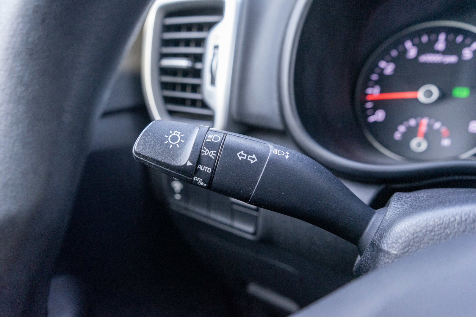 Used 2018 Kia Sportage LX FWD image 24